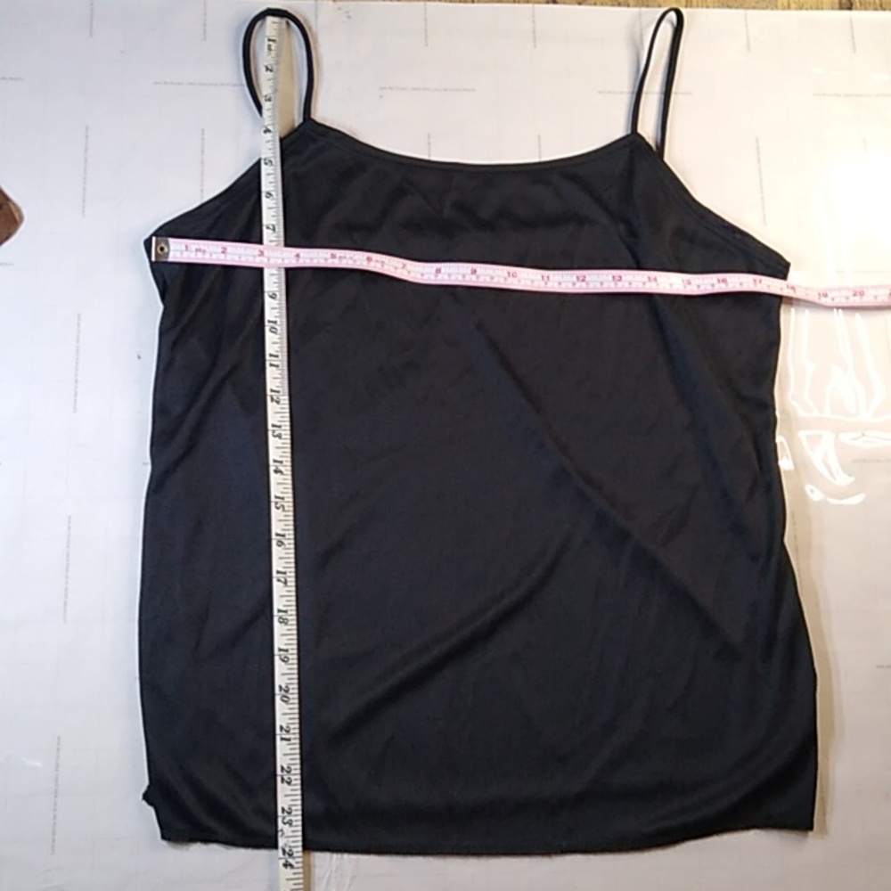 #589 women's 1X black camisole top